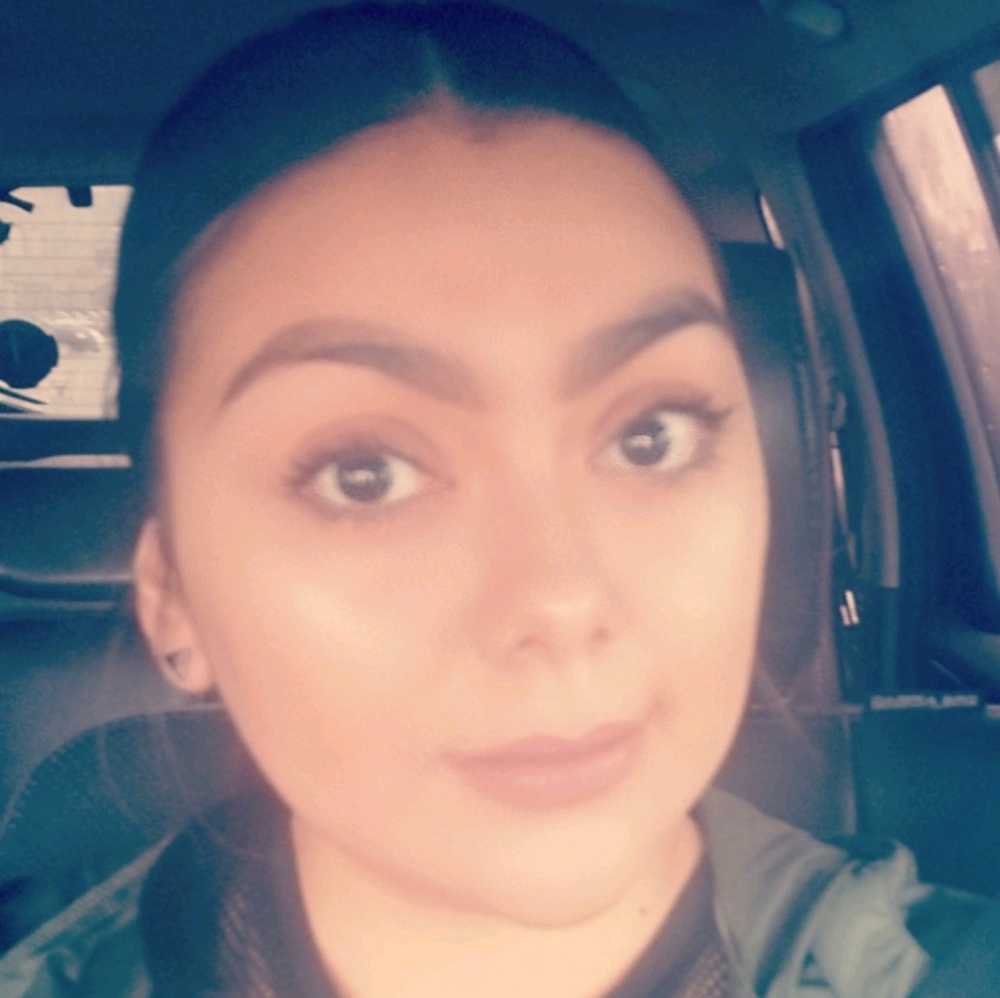 Meet your Posher, Karina